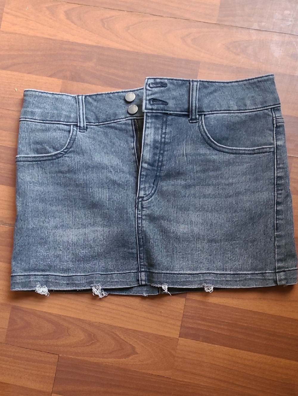 Women’s Denim Mini Skirt - Classic Casual Style